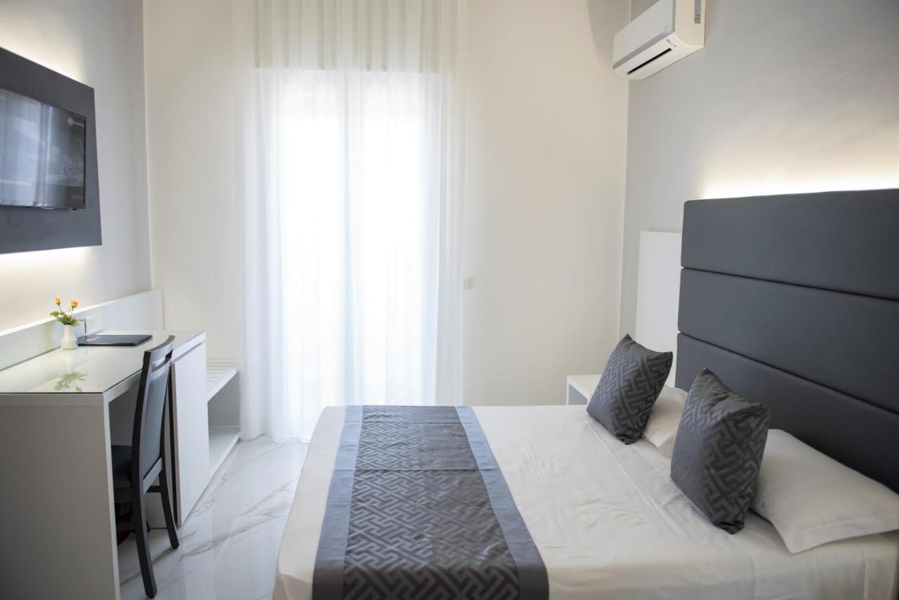 Double Room with Balcony,1111197273:JPEG